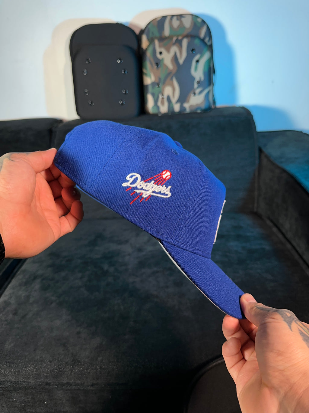 NEW ERA LOS ANGELES DODGERS BLEEDS BLUE EDITION