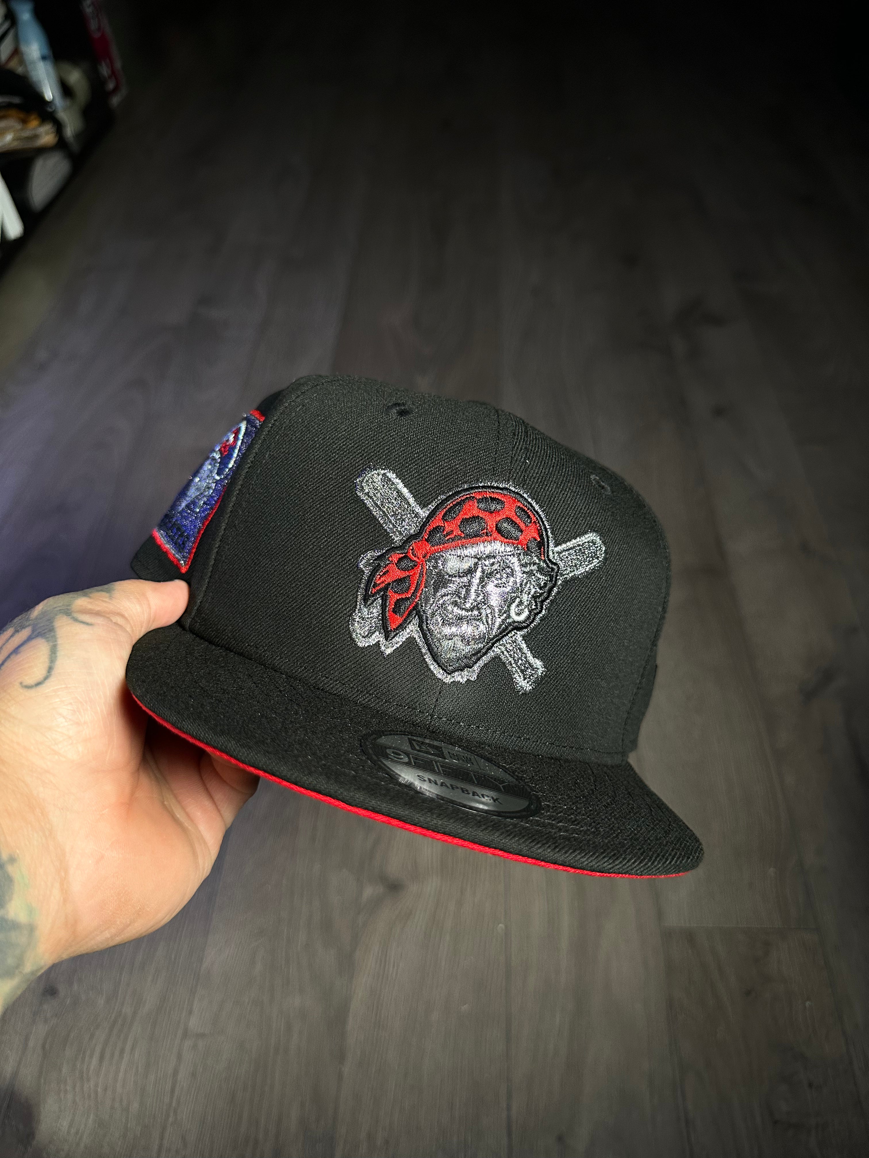 NEW ERA PITTSBURGH PIRATES LOGO