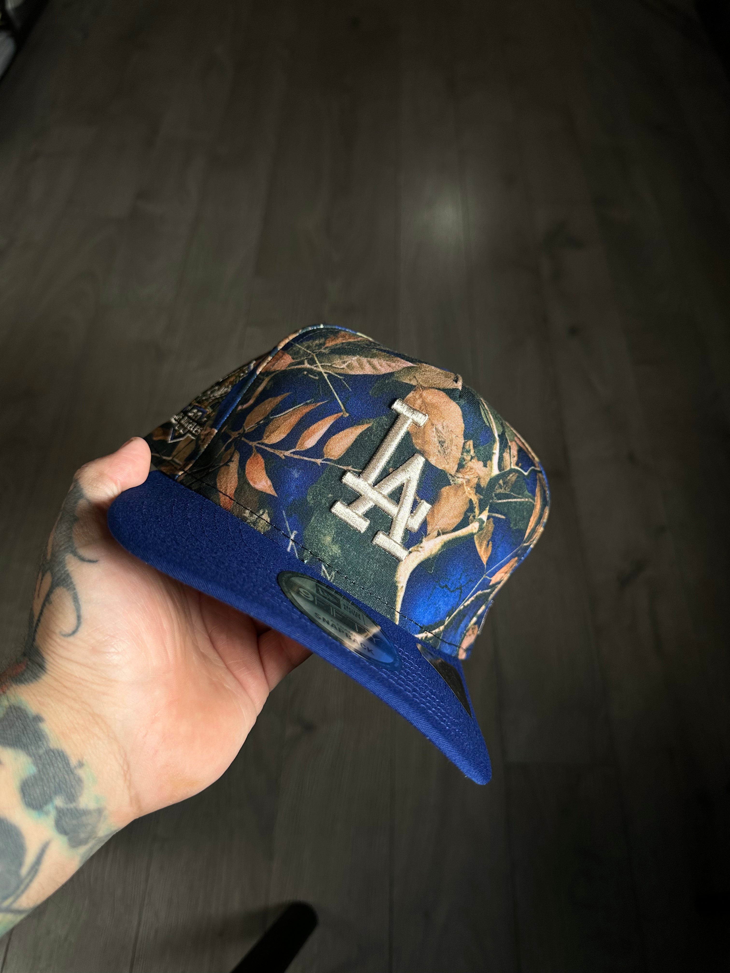 NEW ERA LOS ANGELES DODGERS 60th ANNIVERSARY LEAVES