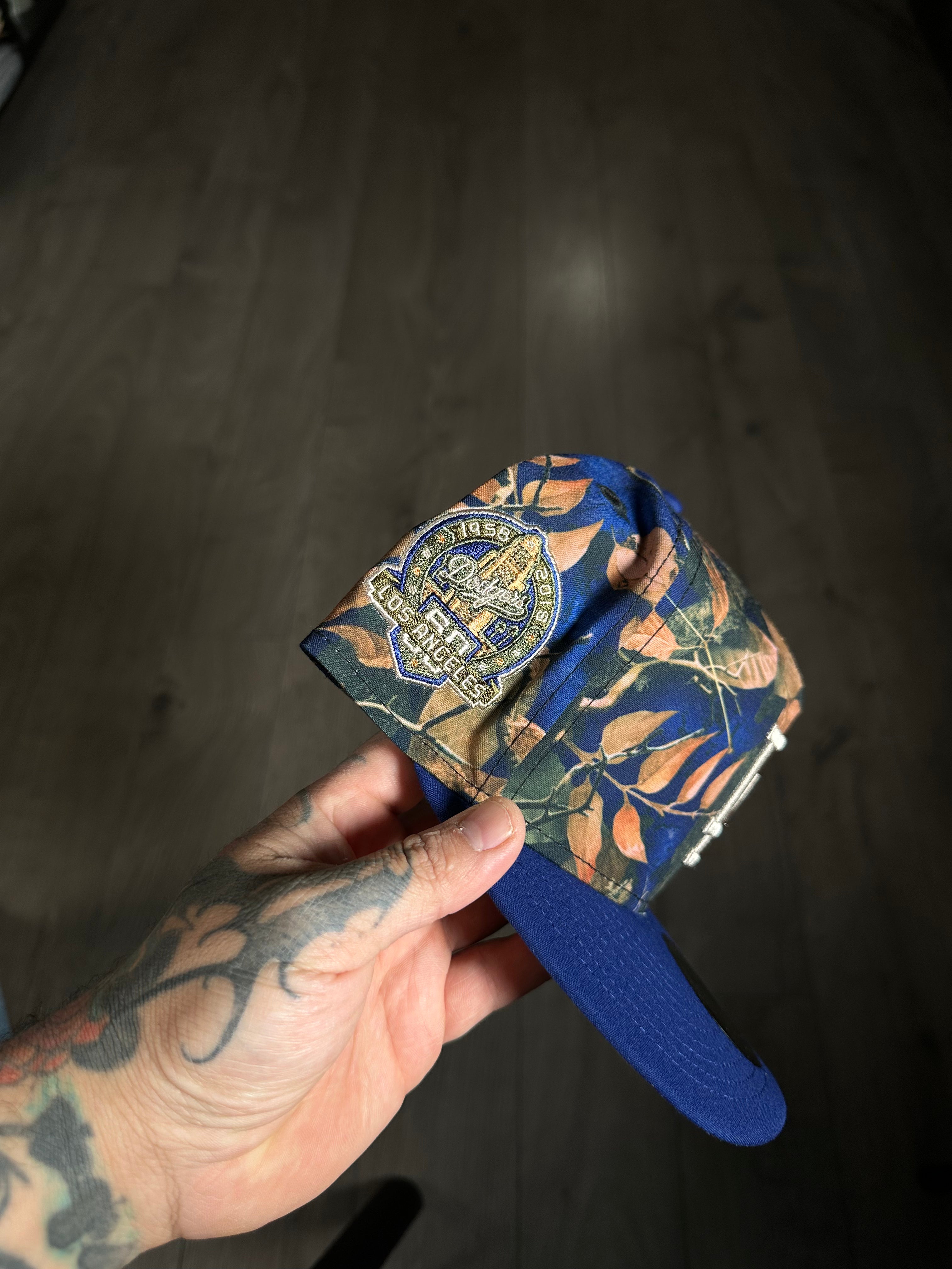 NEW ERA LOS ANGELES DODGERS 60th ANNIVERSARY LEAVES