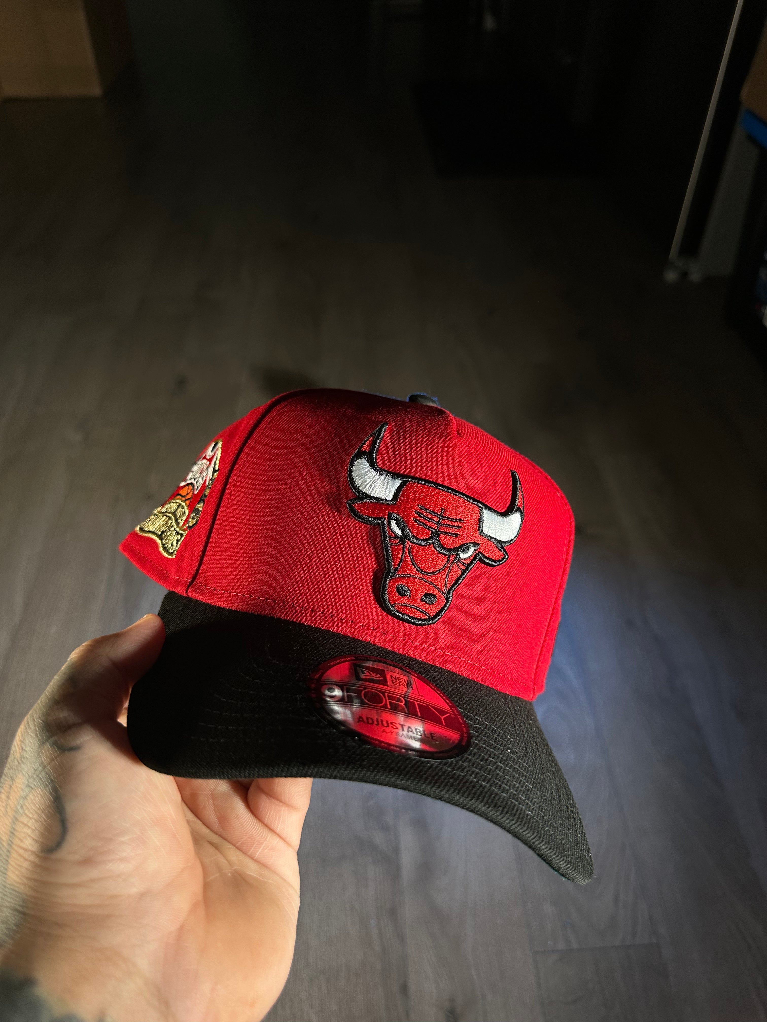 NEW ERA 9FORTY CHICAGO BULLS NBA CHAMPIONS 1996 SCARLET