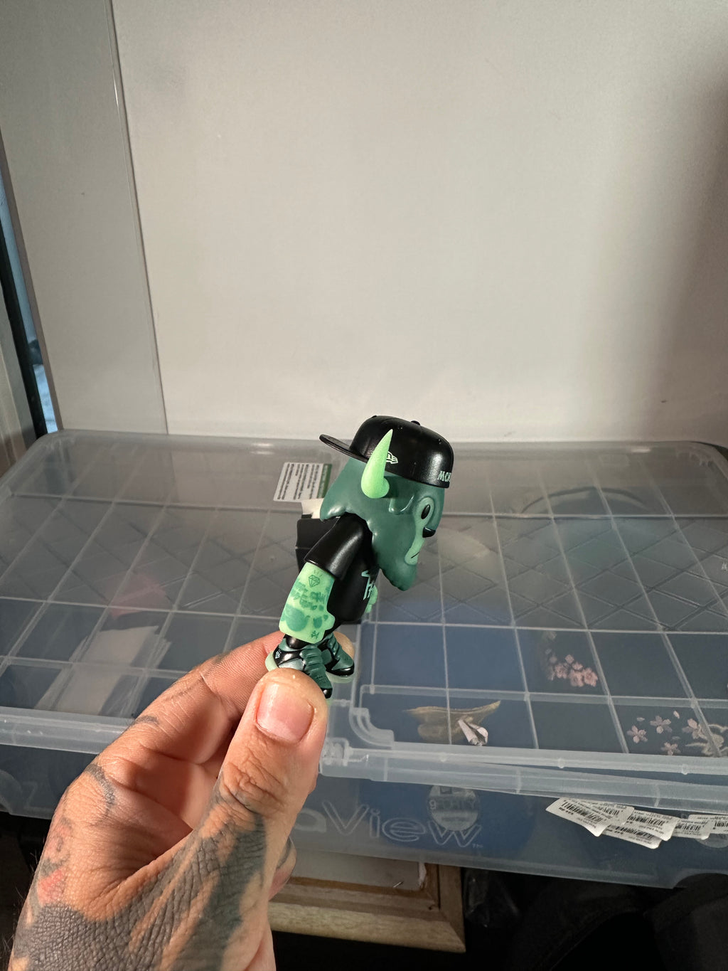 NEW ERA GLOW IN THE DARK 50FIFTY DAY FFALO (KEY RING)