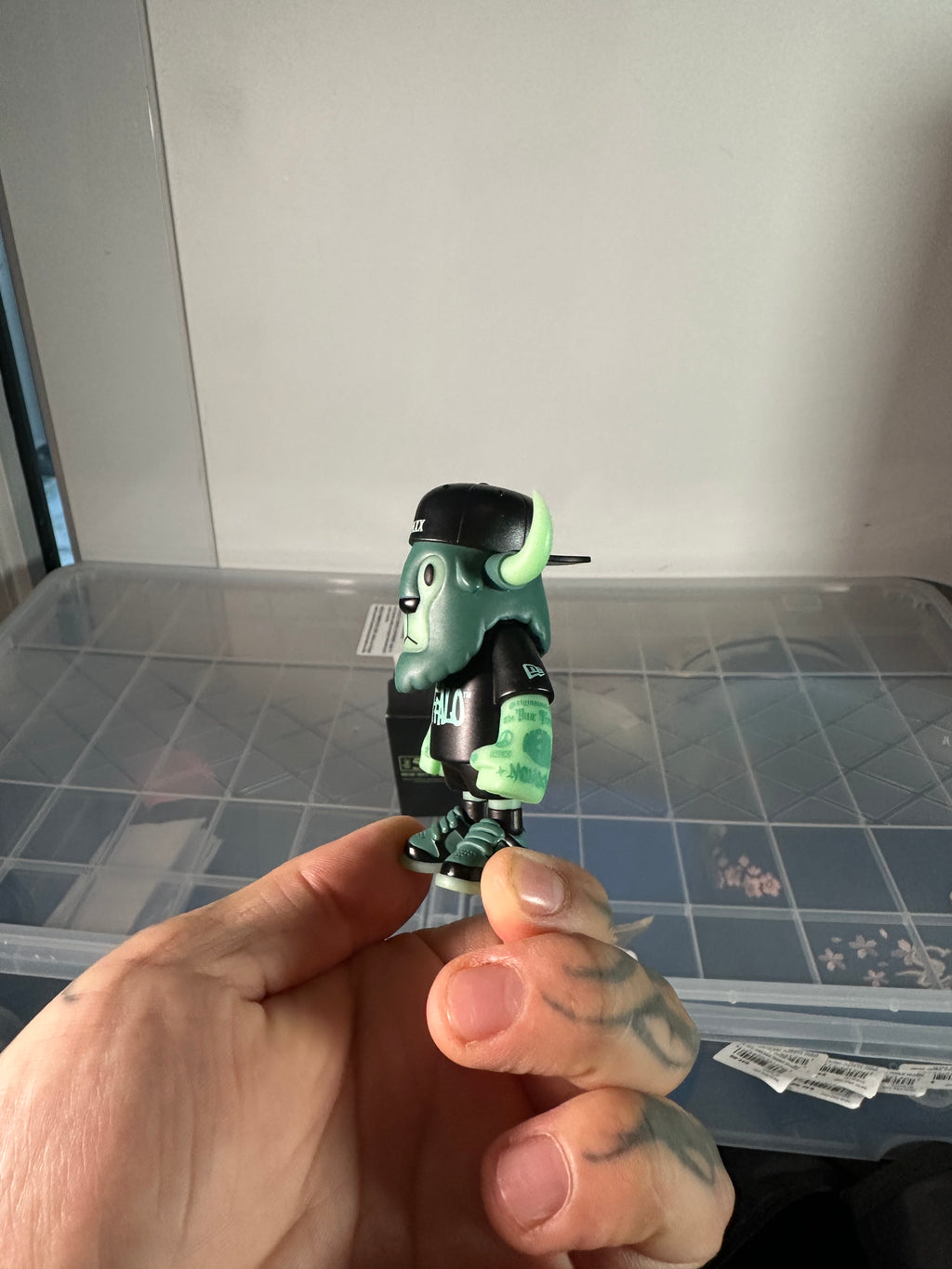 NEW ERA GLOW IN THE DARK 50FIFTY DAY FFALO (KEY RING)
