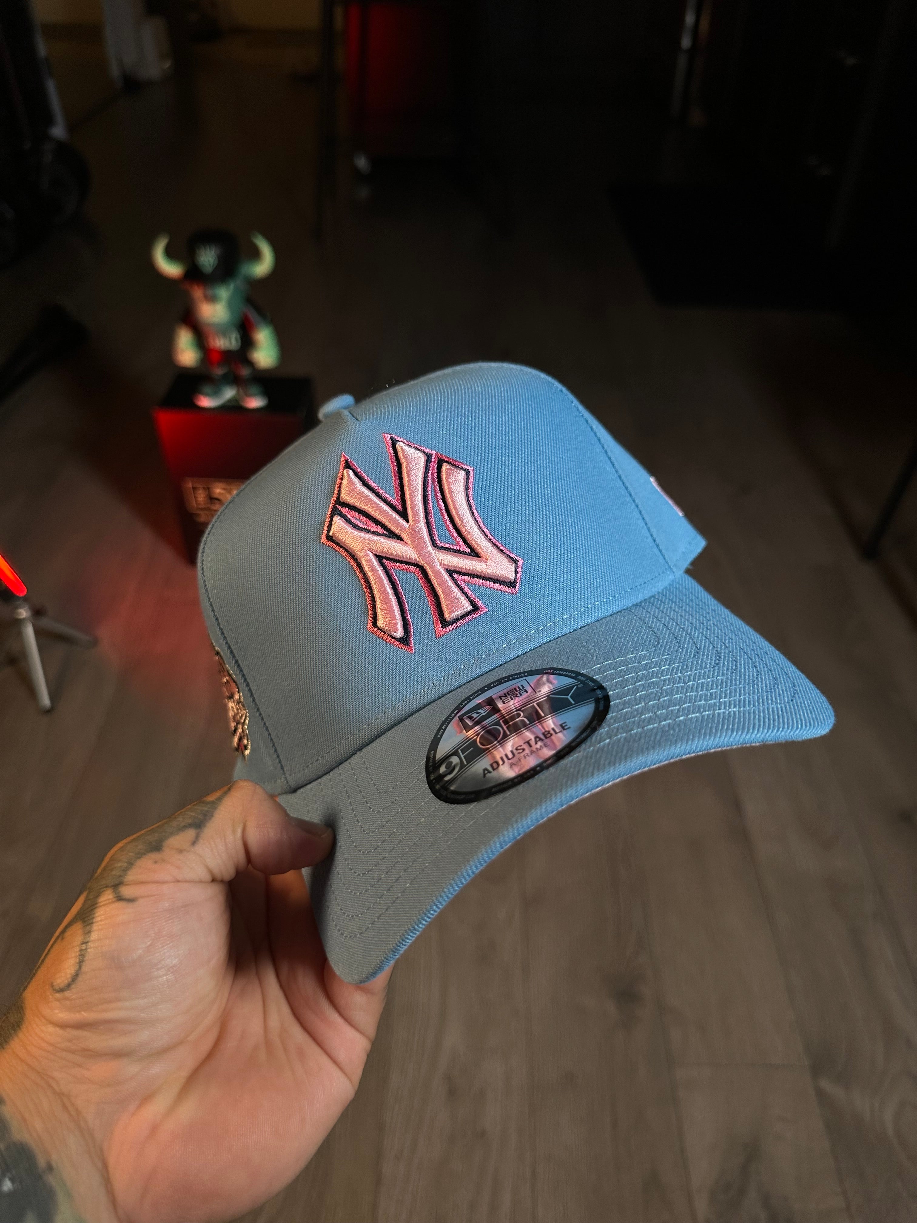NEW ERA 9FORTY NEW YORK YANKEES WORLD SERIES 1999 SKY P. P. E
