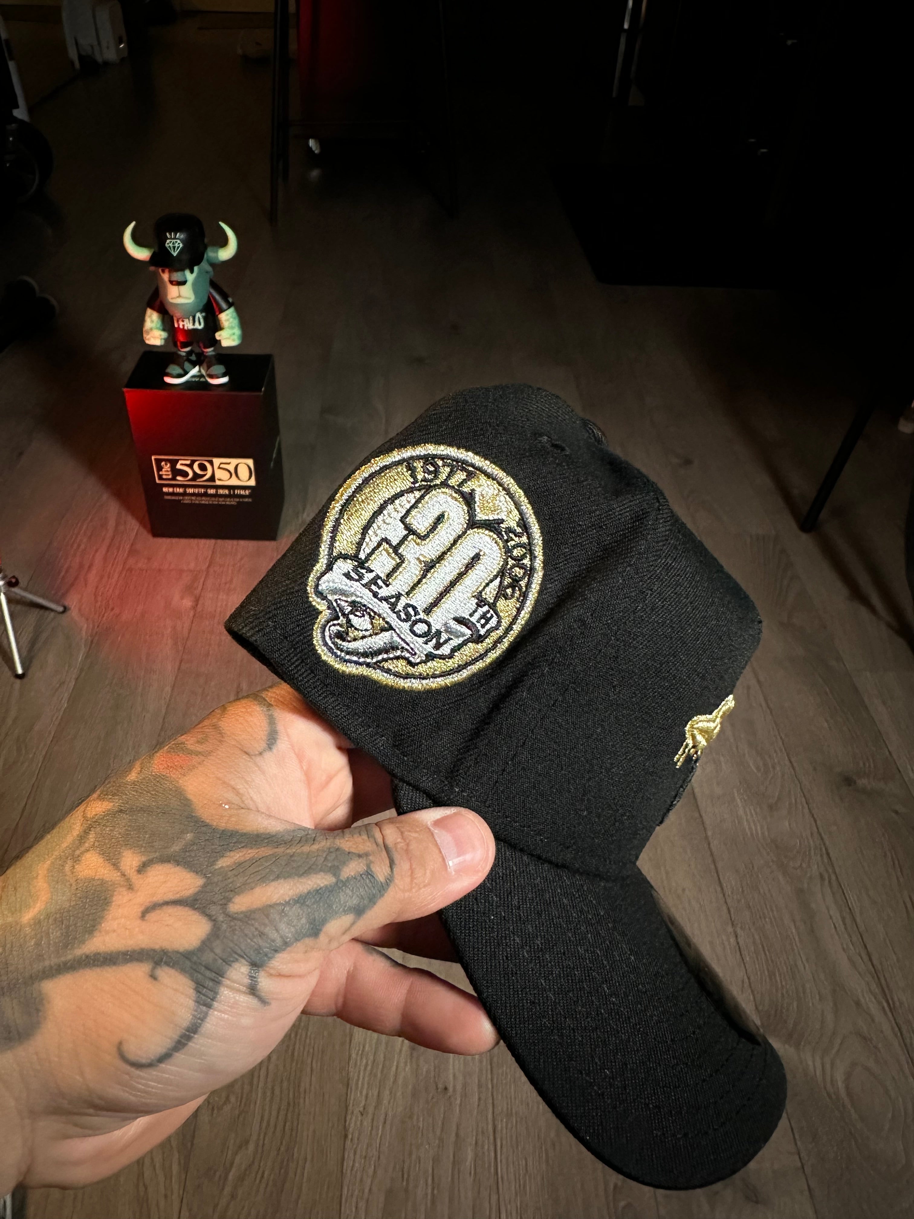 NEW ERA 9FORTY TORONTO BLUE JAYS 30th ANNIVERSARY METALLIC B.P.E.