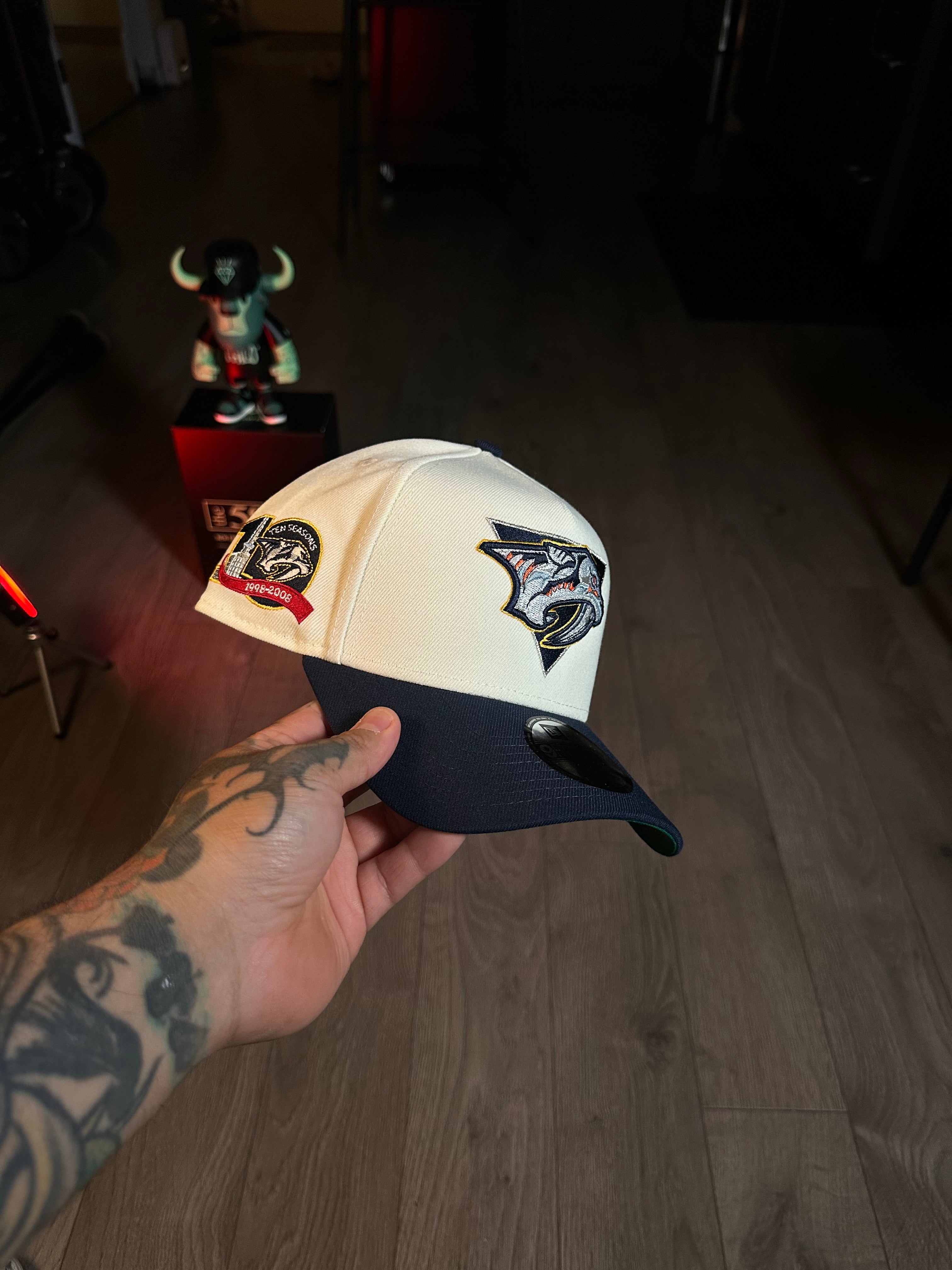 NEW ERA 9FORTY NASHVILLE PREDATORS 10 SEASONS NAVY/CHROME