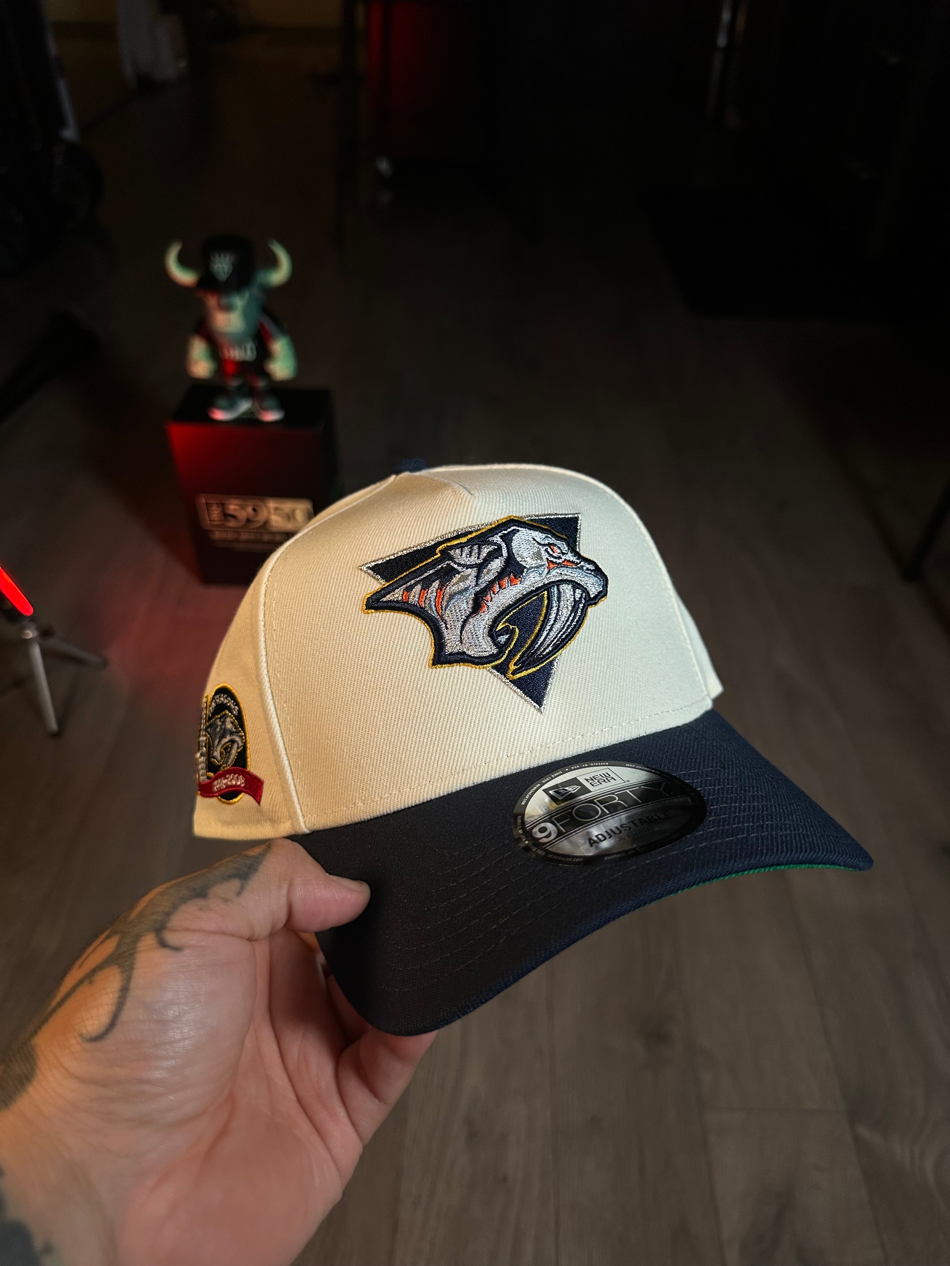 NEW ERA 9FORTY NASHVILLE PREDATORS 10 SEASONS NAVY/CHROME