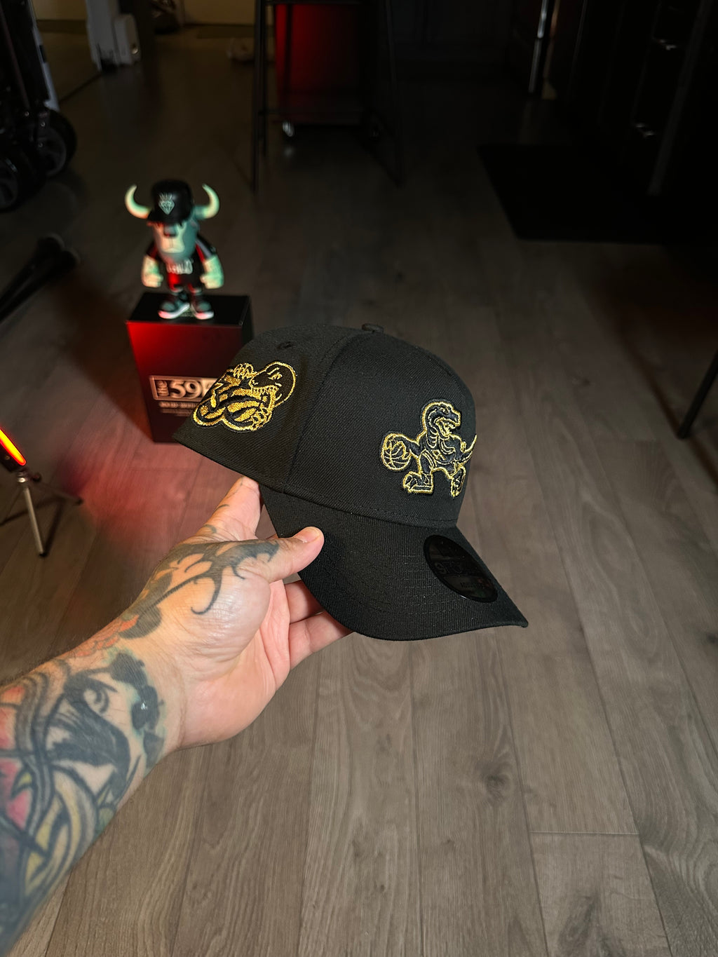 NEW ERA 9FORTY TORONTO RAPTORS 30th ANNIVERSARY RAPTOR LOGO B.