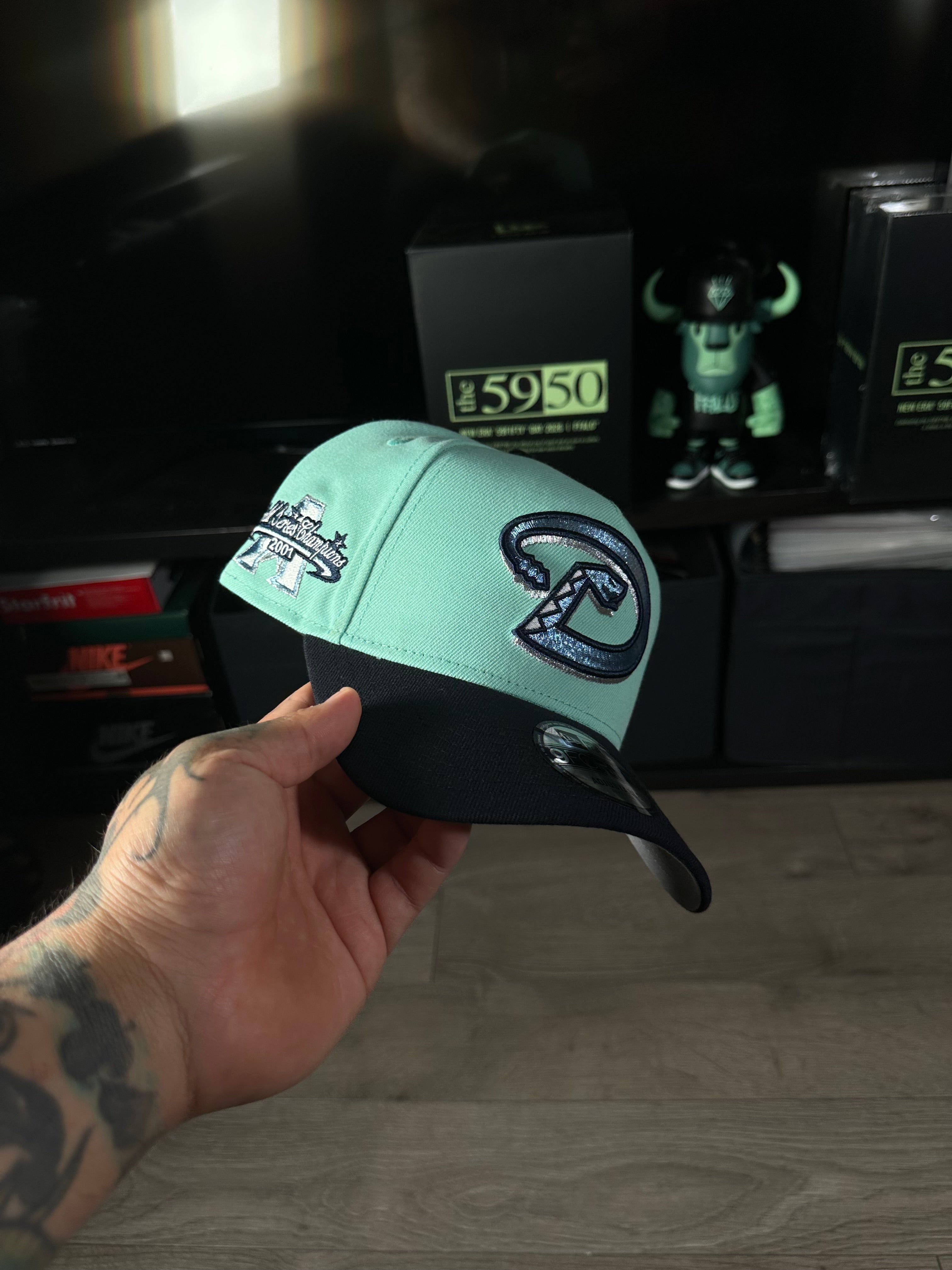 NEW ERA 9FORTY DIAMONDBACKS WORLD SERIES C. 2001 GLACIER