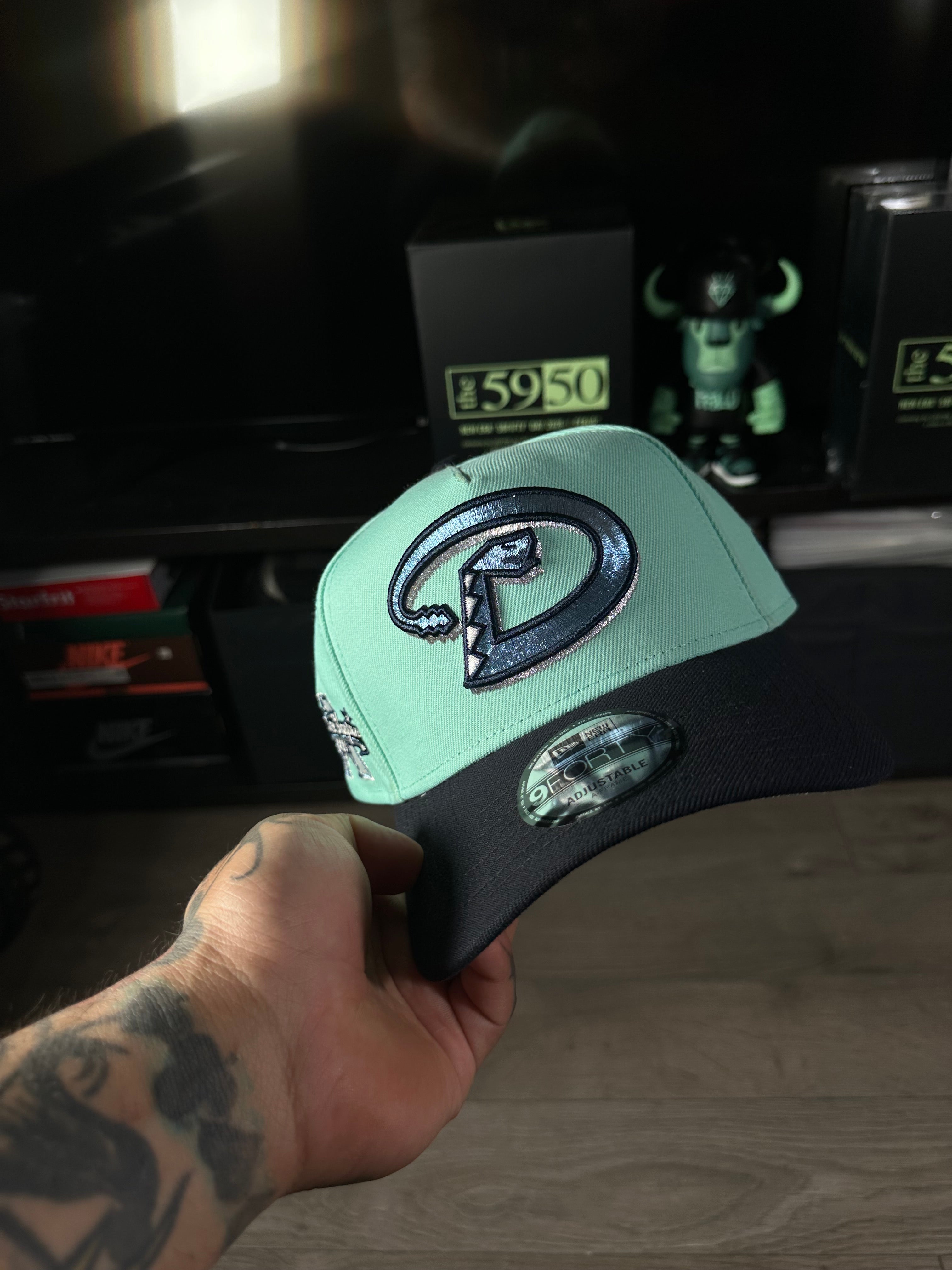 NEW ERA 9FORTY DIAMONDBACKS WORLD SERIES C. 2001 GLACIER