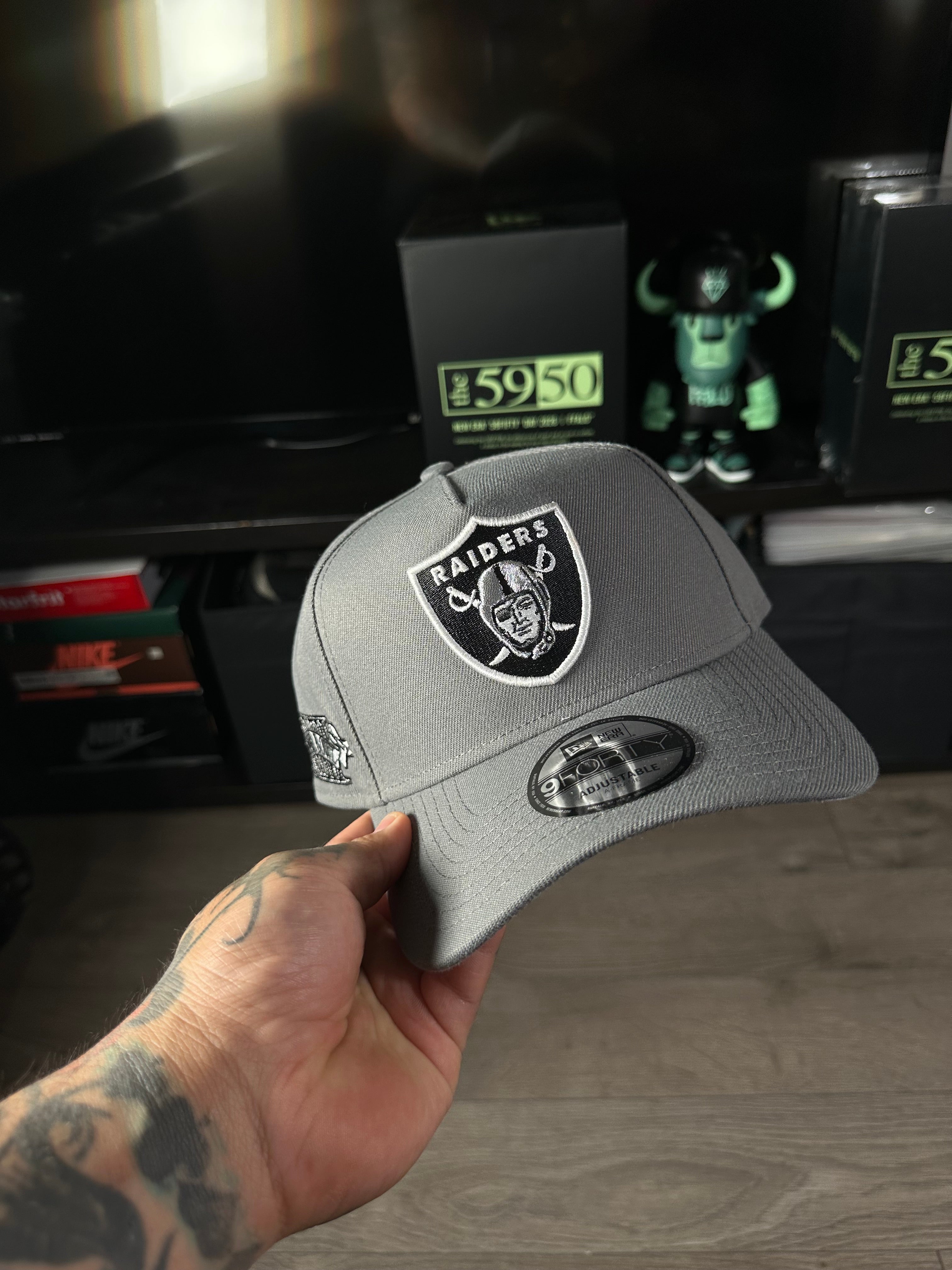 NEW ERA 9FORTY LAS VEGAS RAIDERS SUPER BOWL C. XVlll